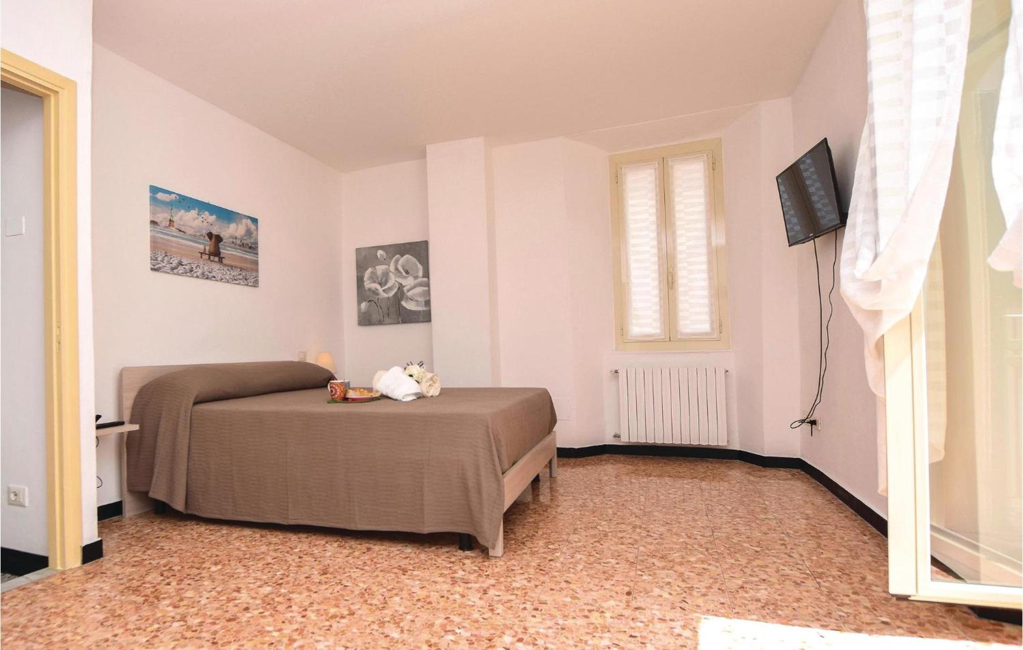 Amazing Apartment In Albenga With Wifi Exteriör bild