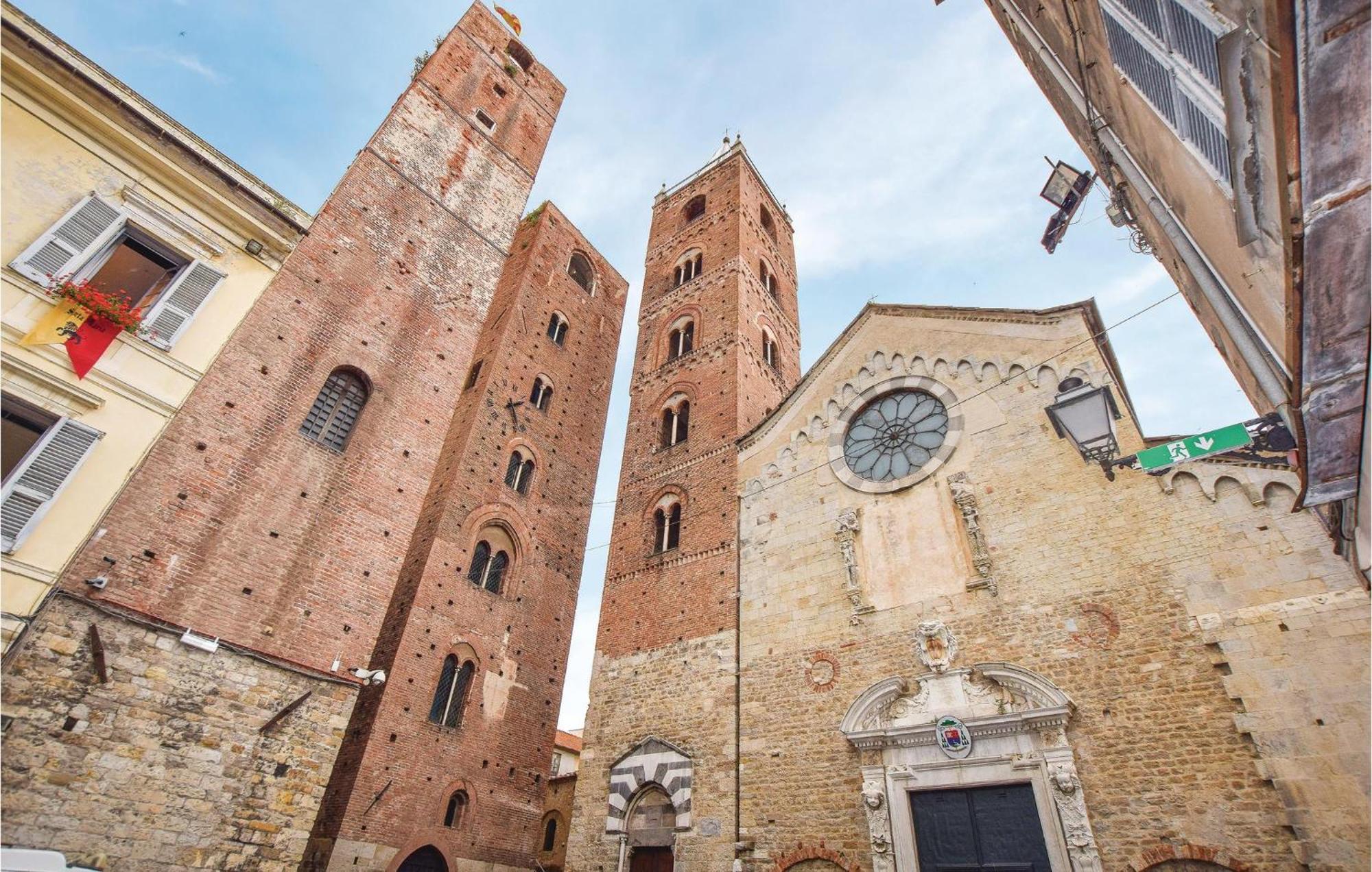 Amazing Apartment In Albenga With Wifi Exteriör bild